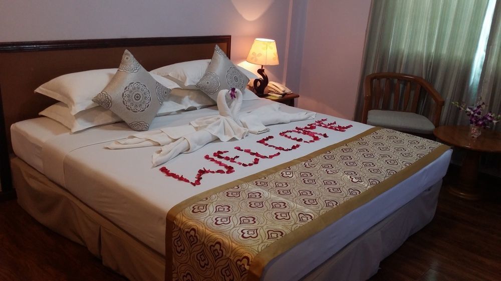 Great Glory Hotel Yangon Bagian luar foto